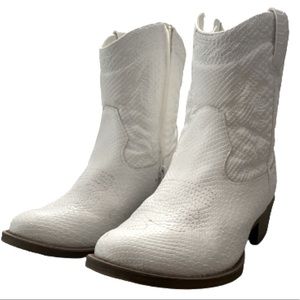 🤍 Free People white boots